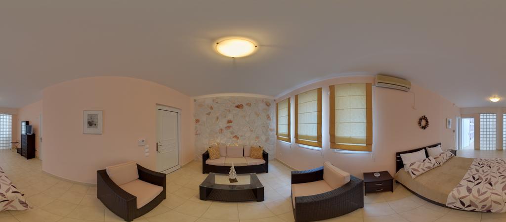 Pyrgos Zante Suites Alykanas  Ngoại thất bức ảnh