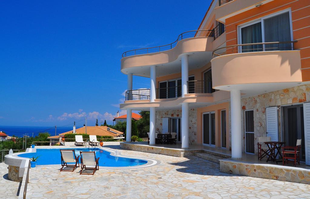 Pyrgos Zante Suites Alykanas  Ngoại thất bức ảnh