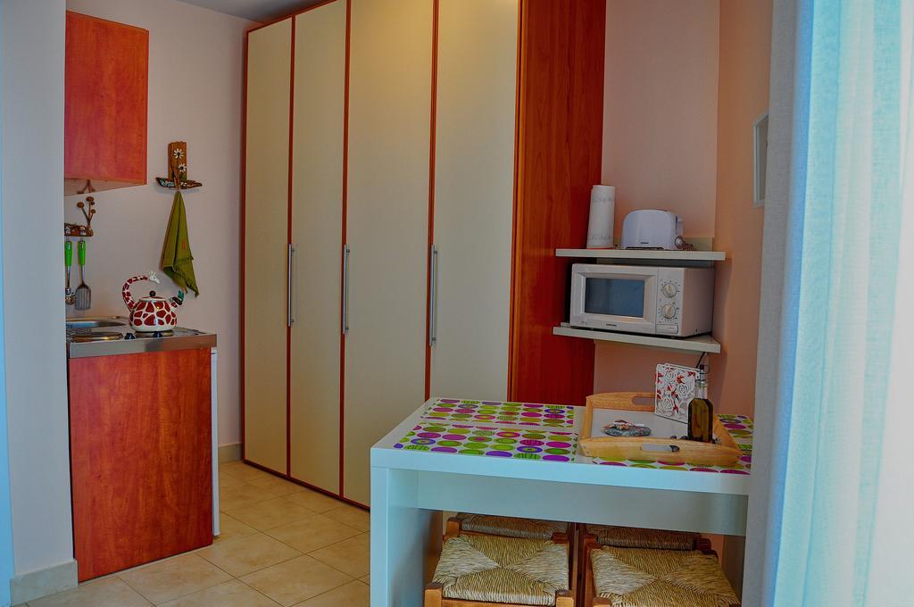 Pyrgos Zante Suites Alykanas  Ngoại thất bức ảnh